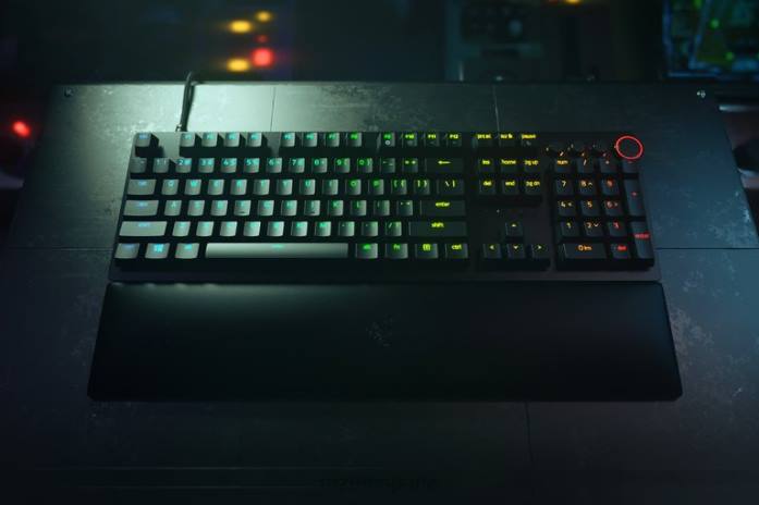 Razer Huntsman v2 - interruptor óptico con clic - EE. UU. un color teclado D6PF69
